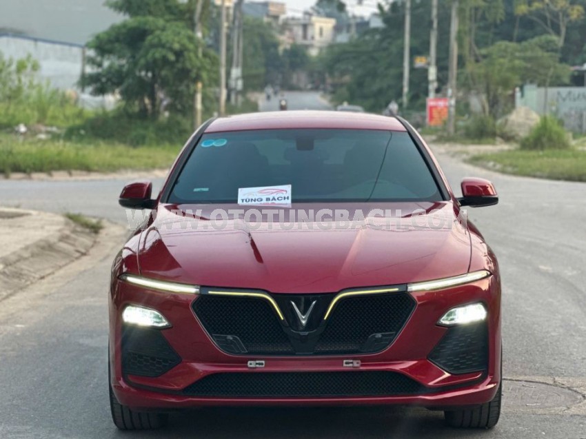 VinFast Lux A 2.0 Tiêu chuẩn 2022