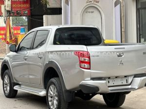 Xe Mitsubishi Triton 4x4 MT 2017