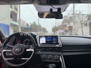 Xe Hyundai Elantra 1.6 AT Tiêu chuẩn 2024