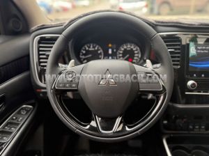 Xe Mitsubishi Outlander Premium 2.0 CVT 2023