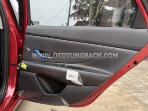 Xe Hyundai Elantra 1.6 AT Tiêu chuẩn 2024