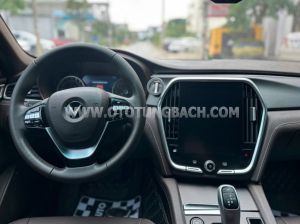 Xe VinFast Lux A 2.0 Plus 2.0 AT 2019