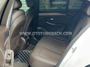 Xe VinFast Lux A 2.0 Plus 2.0 AT 2019