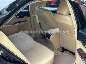 Xe Toyota Camry 2.0E 2018