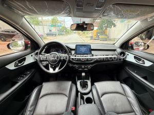 Xe Kia K3 Deluxe 1.6 MT 2022