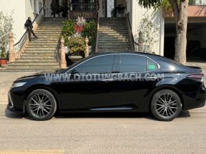 Xe Toyota Camry 2.0Q 2022