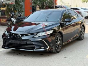 Xe Toyota Camry 2.0Q 2022