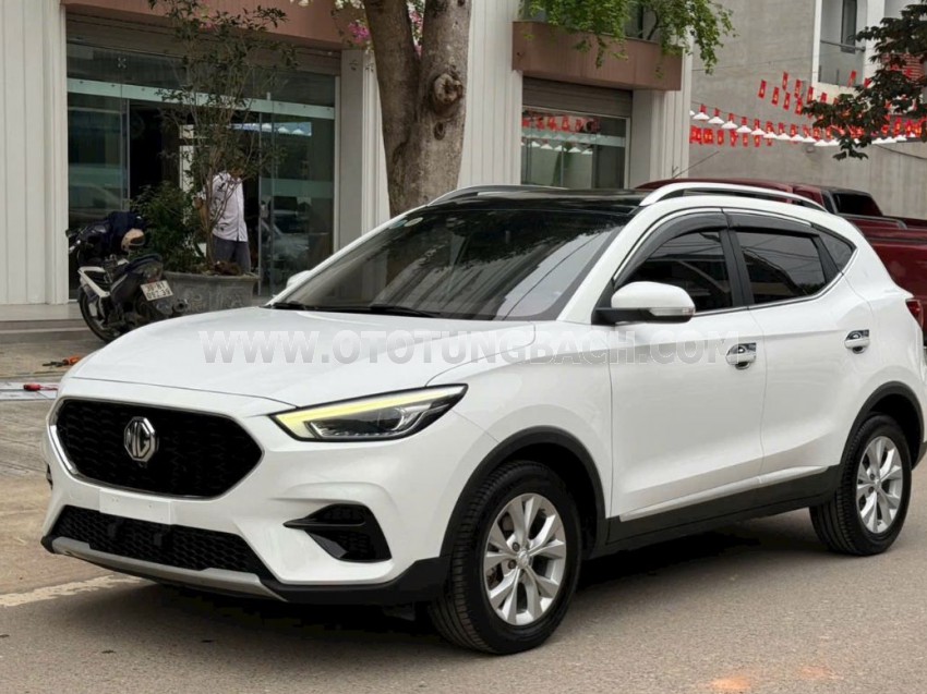 MG ZS Standard 1.5 AT 2WD 2024