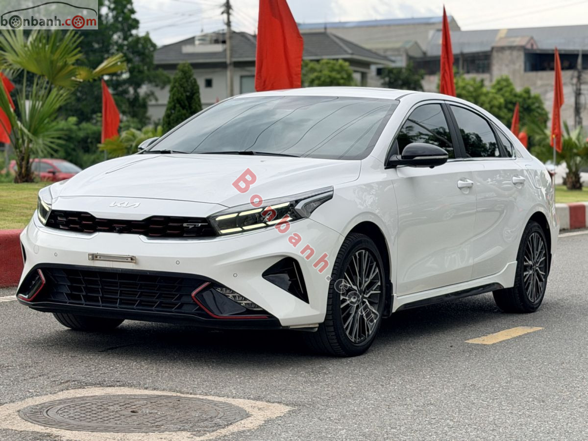 Kia K3 GT 1.6 AT Turbo 2022