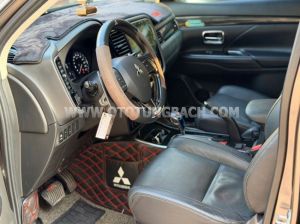 Xe Mitsubishi Outlander 2.0 CVT Premium 2019
